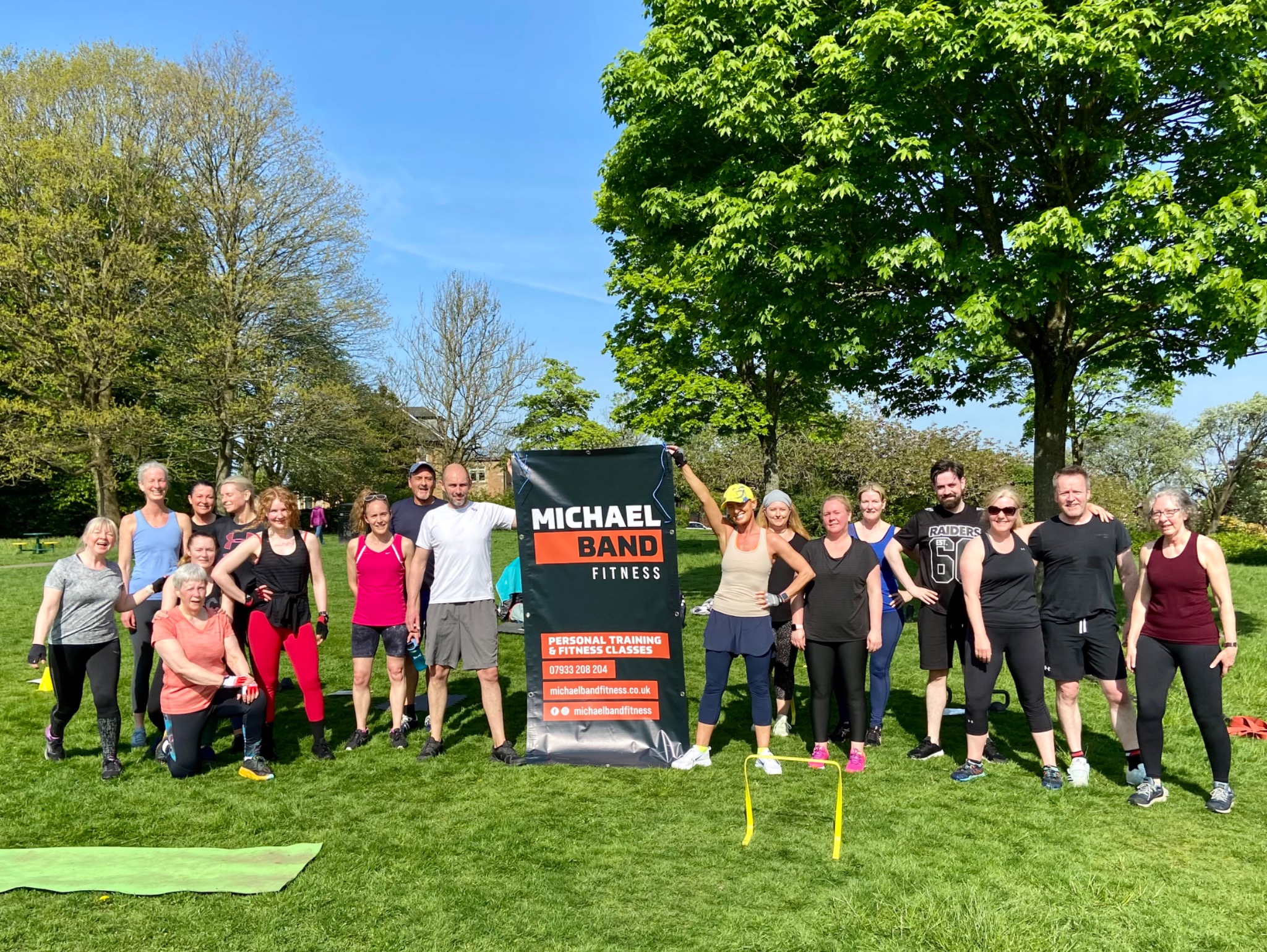 Circuit class members gathered together in the sunshine in Newlands Park